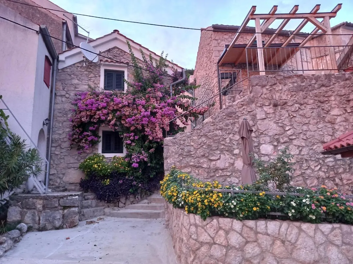 D,Apartman Omišalj