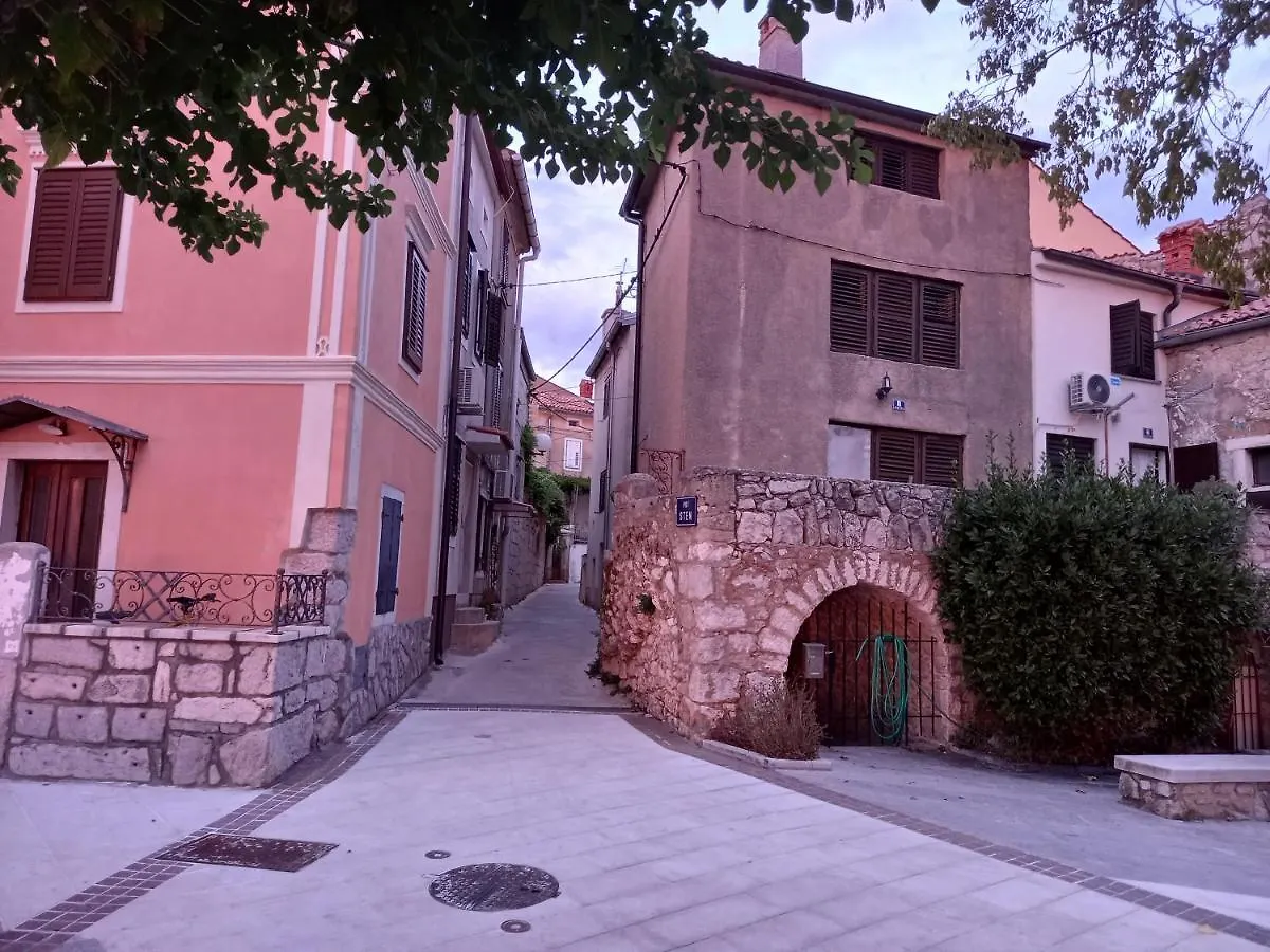 D,Apartman 0*, Omisalj Croatia