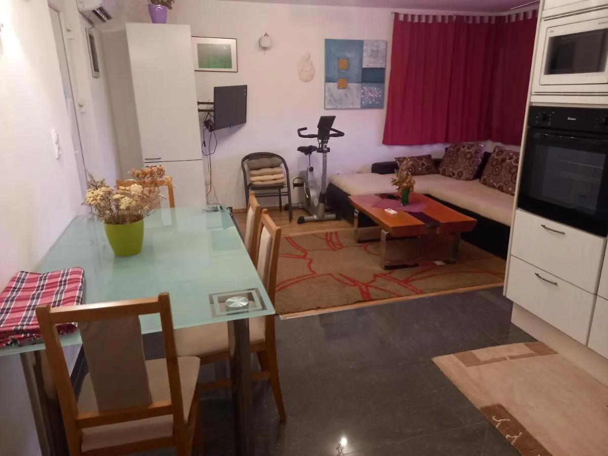D,Apartman Apartman Omisalj