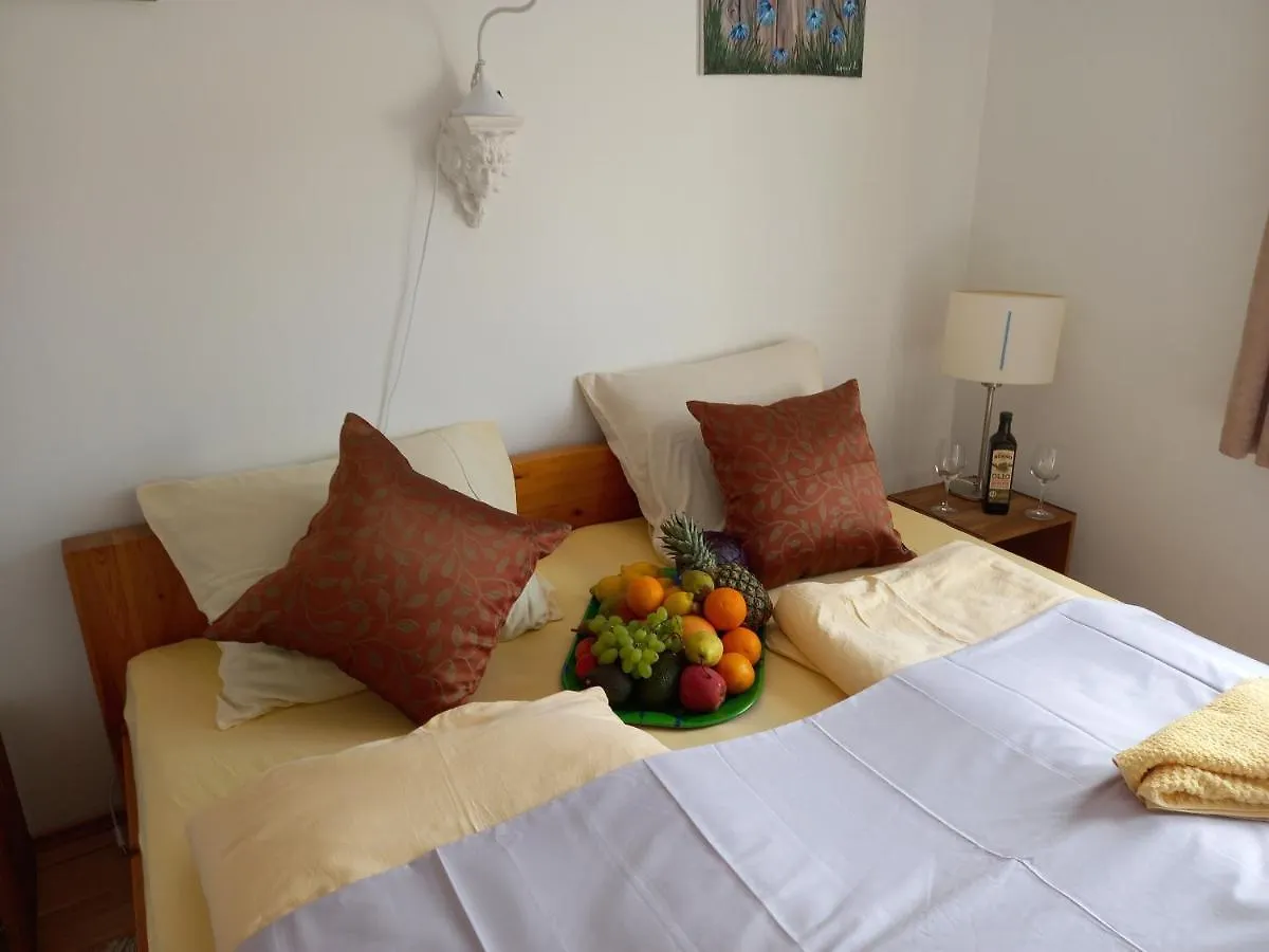 D,Apartman Omišalj 0*,  Chorvatsko