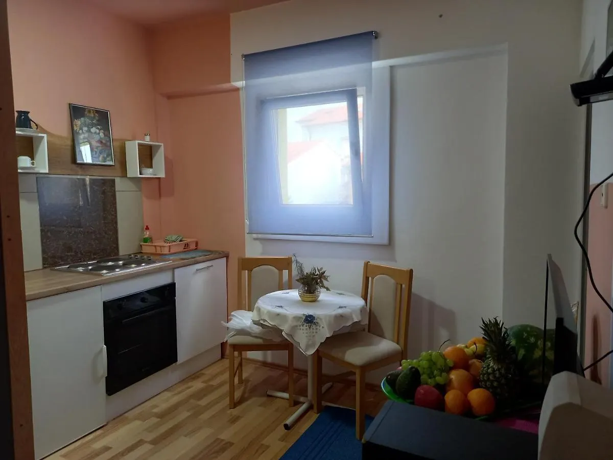 Apartman D,Apartman