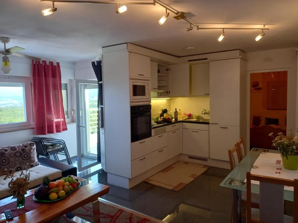 Apartman D,Apartman
