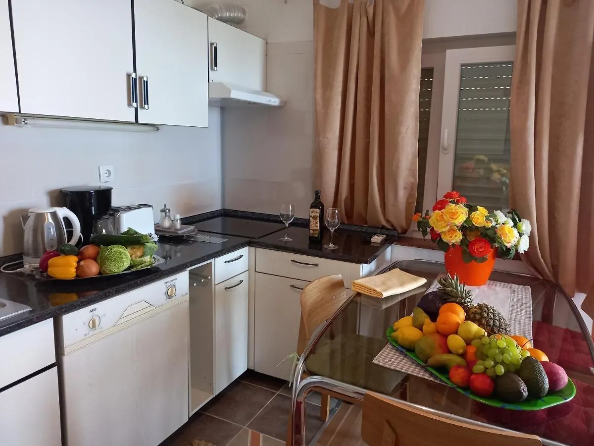 Appartamento D,Apartman Omišalj