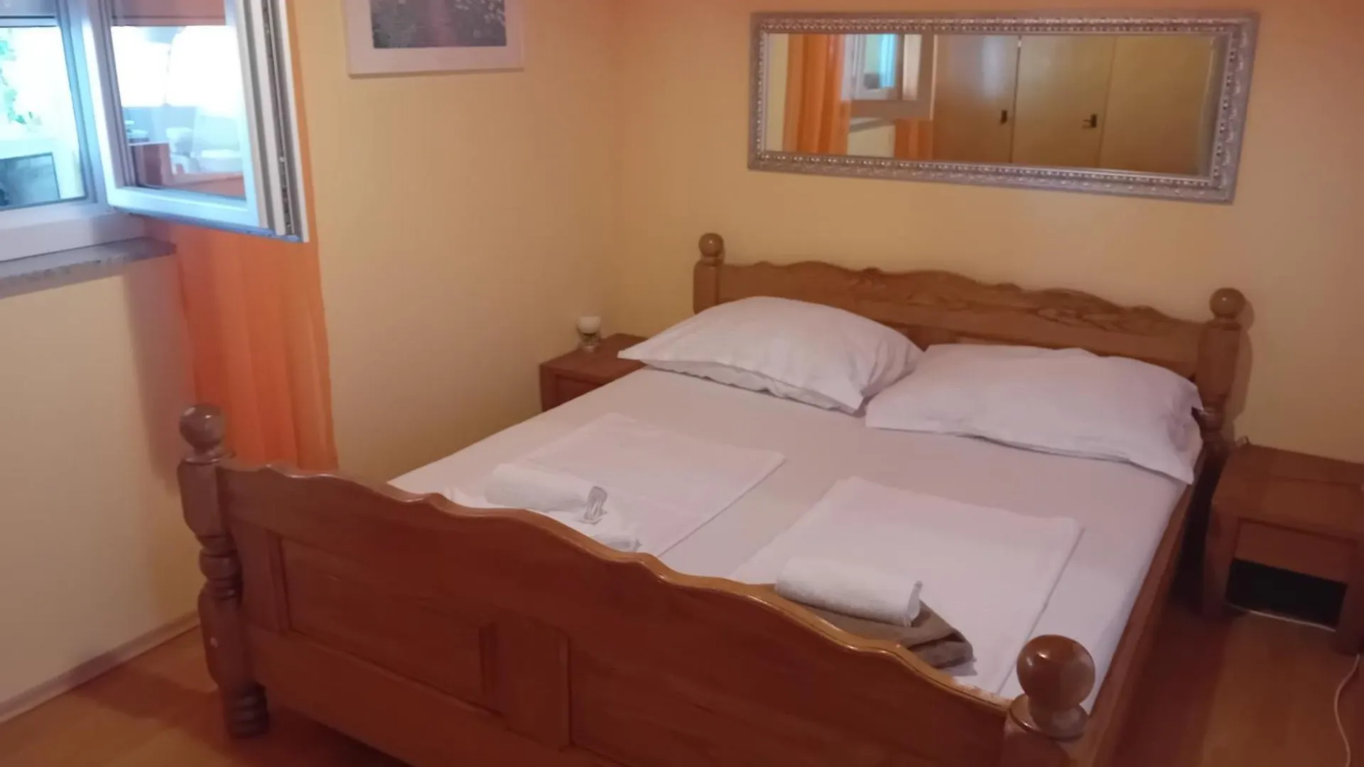 Appartamento D,Apartman Omišalj